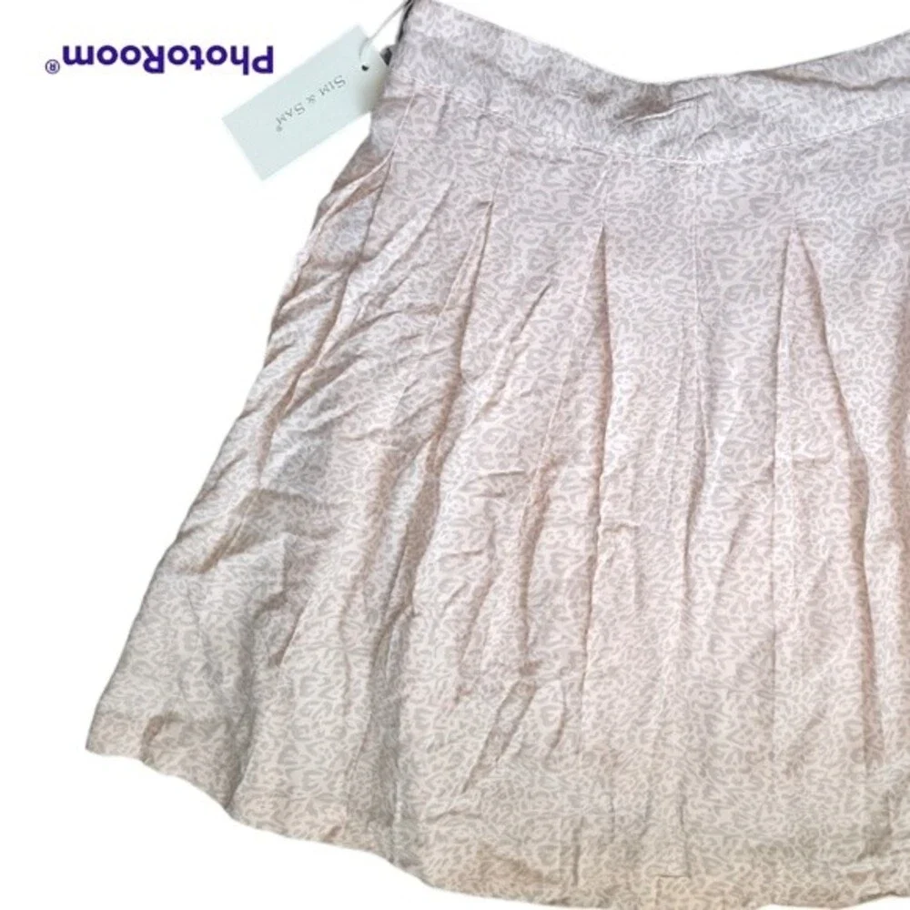 NWT Sim & Sam Pink Animal Print Skirt - S